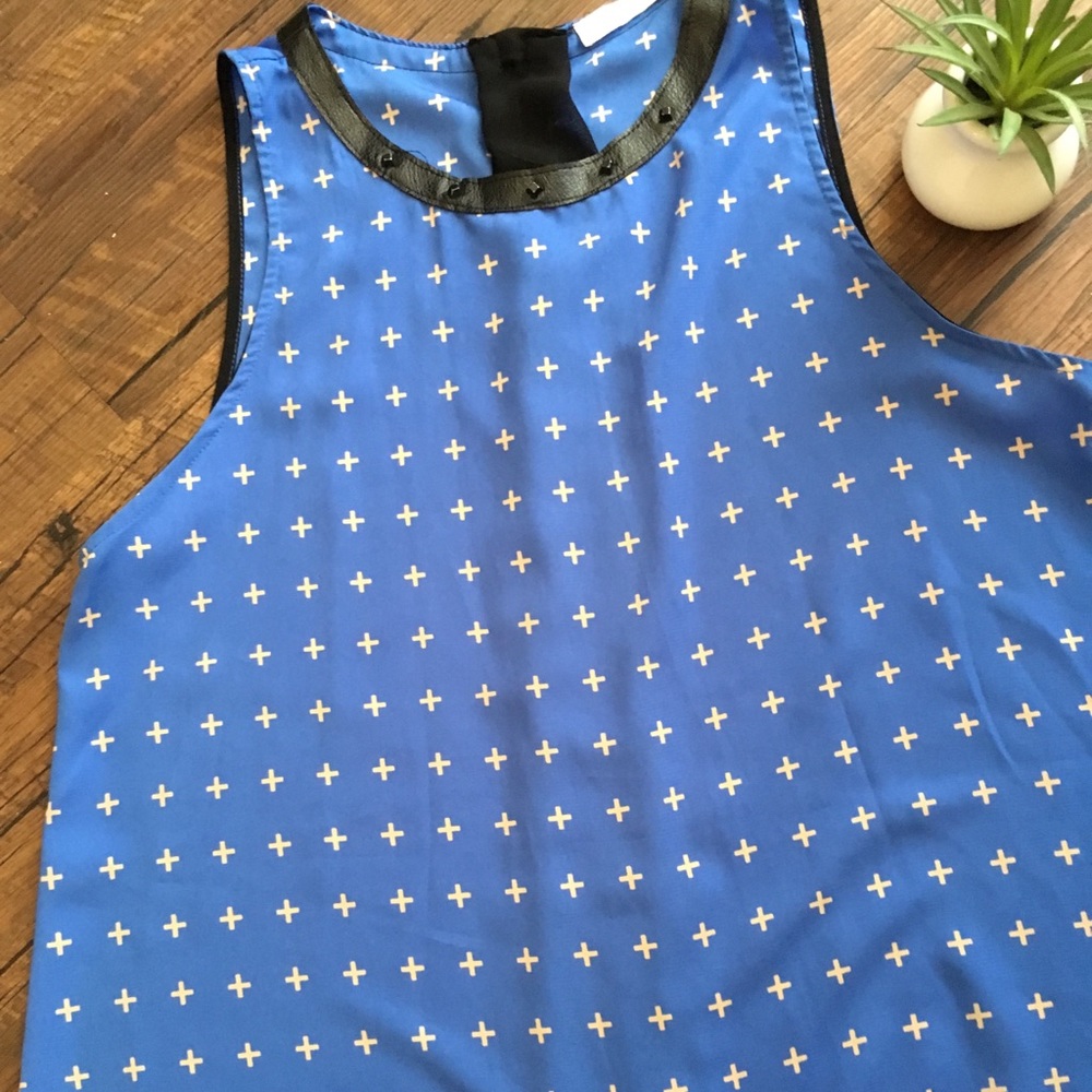 Lush Sleeveless top tunic